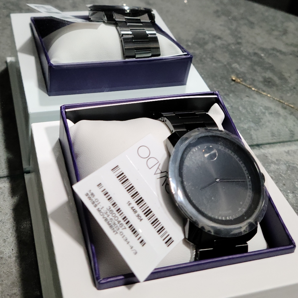 Movado Mens Watch - Picture 2 of 2